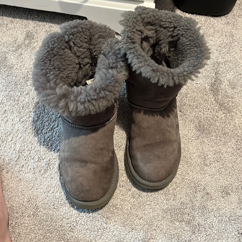 ugg bailey bow boots